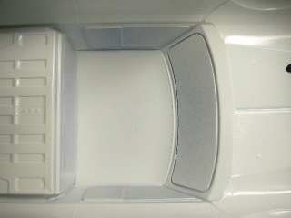 タミヤ CR-01 ミニ・ピックアップ ボディの全体塗装終了
